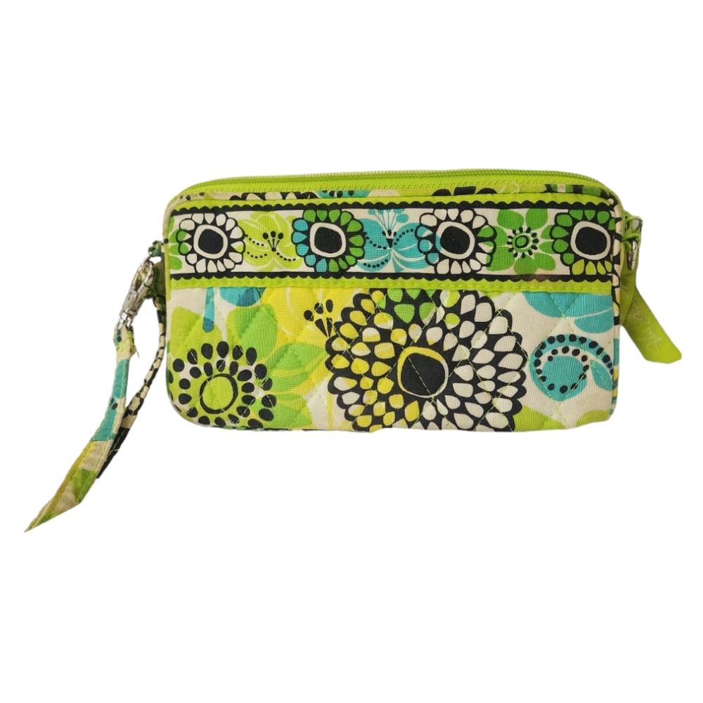 Vera Bradely Wallet/Wristlet. Good Pre-owned Condition.